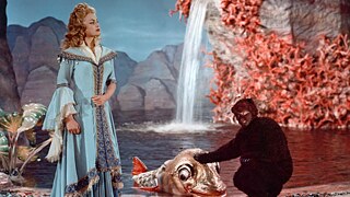 Der stilistisch fast psychedelisch anmutende DEFA Film von Regisseur Francesco Stefani hat wegen seiner überdrehten Künstlichkeit und seines fantastischen Set Designs weithin Kult Status erreicht : "Das singende, klingende Bäumchen" ( DEFA, 1957)