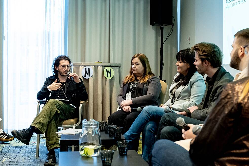 Democracy After Dark_Photo Aron Urb_4