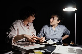 Sestry Teo a Keti Kavtaradze přišly s nápadem založit platformu Sinatle. Sdružuje 22 médií a má za cíl bránit nezávislou žurnalistiku v Gruzii proti neustále rostoucímu politickému tlaku.