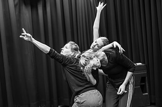 Listen – the dance