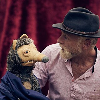 Farbenfrohes Marionettentheater