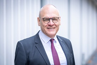 Johannes Ebert, Generalsekretär des Goethe-Instituts