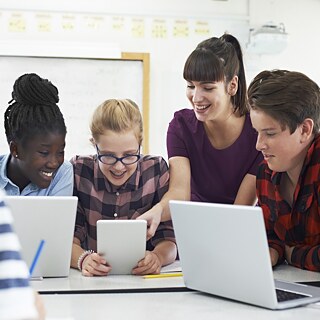 Mit digitalen Medien interaktiv unterrichten