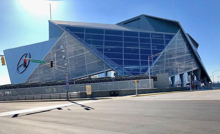 A photo of Mercedes-Benz Stadium in Atlanta showing the solar panels. 