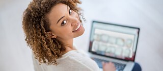 Online-Fortbildung Deutsch Lehren Lernen® (DLL) Standard: Basisqualifizierung zur DaF/DaZ-Lehrkraft mit Schwerpunkt Methodik/Didaktik - auch für Quereinsteiger geeignet. Vom BAMF anerkannt.