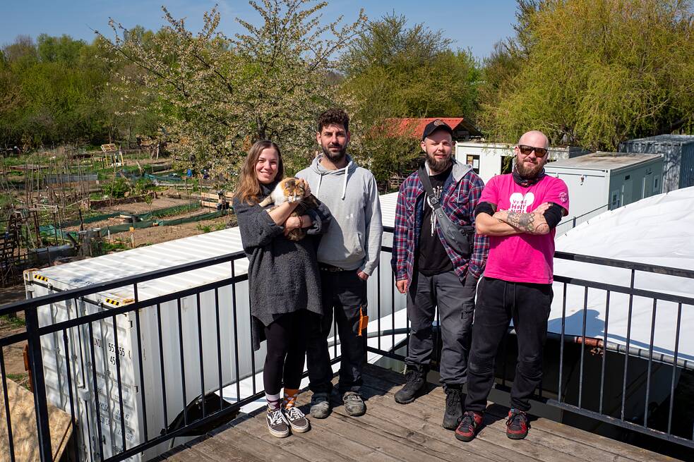 Freiwillige dank denen der Hidepark in Betrieb ist