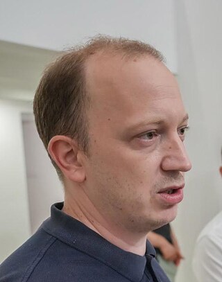 Portraitfoto von Gojko Dutina