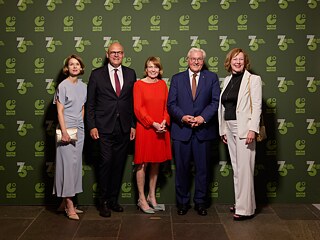 Doreen Kirmse, Johannes Ebert, Elke Büdenbender, Bundespräsident Frank-Walter Steinmeier und Gesche Joost (v. l. n. r.)