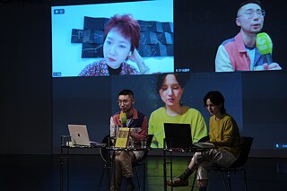 读书沙龙 + 电影放映 真的假艺术