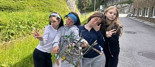 Team Divas präsentiert ihr Floß.