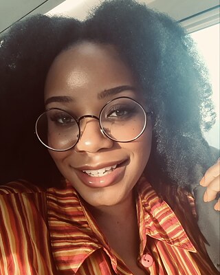 Amanda Madumere Headshot