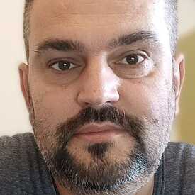  Dragan Komadina