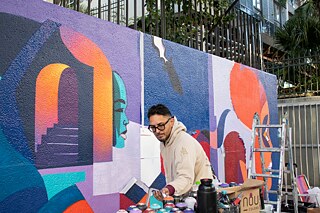 Künstlerische Intervention an der Mauer des Goethe-Instituts Porto Alegre von Jotape Pax