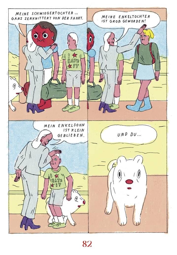 Comicseite mit vier Panels. Die Mutter begrüßt nacheinander die Familienmitglieder und kommentiert deren Erscheinung. Zu lesen sind folgende Sprechblasen: „Meine Schwiegertochter … ganz zerknittert von der Fahrt“, „Meine Enkeltochter ist groß geworden“ und „Mein Enkelsohn ist klein geblieben“. Im letzten Panel blickt ein weißes Hündchen der Figur entgegen.