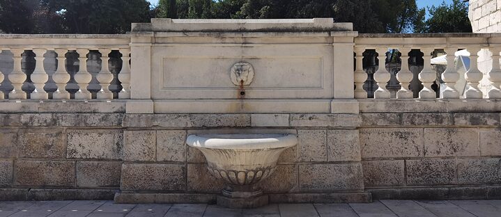 Brunnen