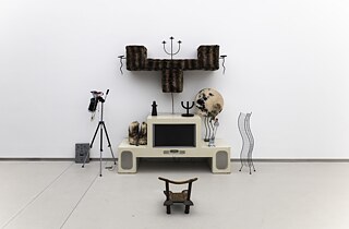 Installationsansicht THE MUSEUM OF TRANCE von Henrike Naumann & Bastian Hagedorn