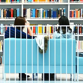 Bücherwand