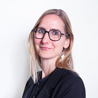 Profile Photo of Andrea Pfeil