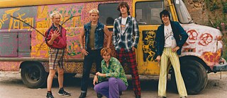 Die Toten Hosen mit ihrem legendären Opel Blitz