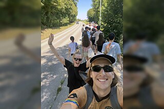 Jugendliche bei einem Ausflug