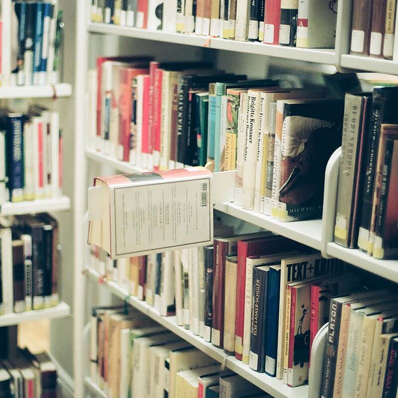 Official source artwork for SMLXL: Publishing by Artists, Collectives, Institutions, and Networks
