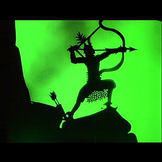 Scherenschnittbild, das die Silhouette eines Bogenschützen vor grünem Hintergrund zeigt