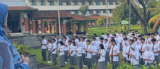 Flaggenzeremonie in der Schule