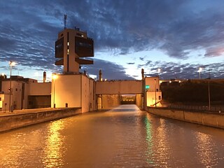 A dam by night