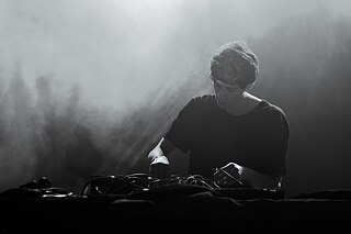 AAAA_tocando_4