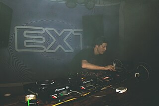 AAAA_tocando_5