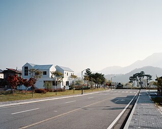 Mountain, Lake & a House: Completed in 2018. Located in Gui Village, Wanju County, North Jeolla Province. A detached house in the vicinity of Moaksan Mountain and Moak Lake.