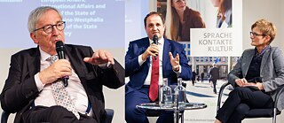 From left to right: Jean-Claude Juncker, Nathanael Liminski, Member of the State Parliament, Helga Schmidt