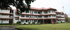 SMA Dwiwarna Boarding School 