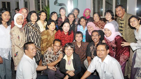 Die BKD verfügt in Indonesien über ein Multiplikatorennetzwerk, das landesweit 23 Zentren für Deutsch umfasst. Besonders qualifizierte Multiplikatoren wurden 2010 zertifiziert, an der Feier dazu nahmen auch Vertreter der deutschen Botschaft teil.