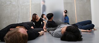 Ben J. Riepe: „Opening-Display of an Attitude“