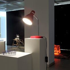 Zwischen Zeit und Geschichte: Eine Ausstellung von Dominique Blais, Martin Neumaier und Žilvinas Landzbergas.