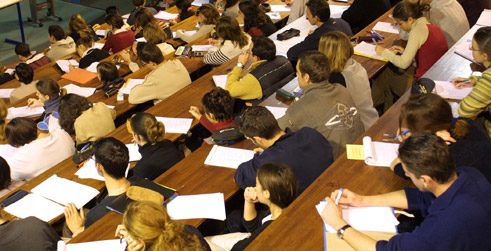  Studenten im Hörsaal: „Dann werden die Vorlesungen natürlich schlechter“