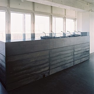 Robertneun Architekten, Weekend Club