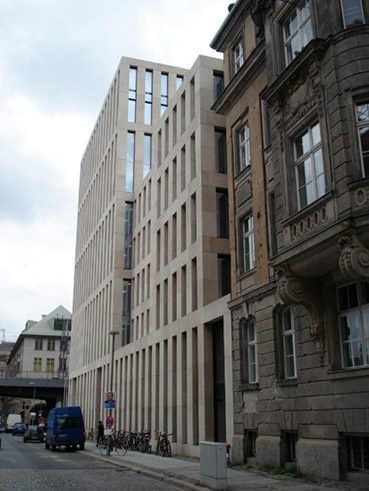 Jacob-und-Wilhelm-Grimm-Zentrum