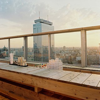 Robertneun Architekten, Weekend Club