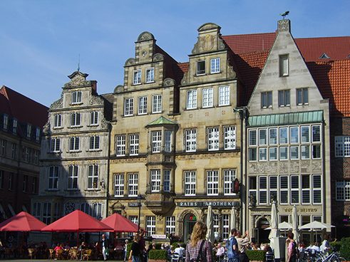 Plaza del mercado vista oeste