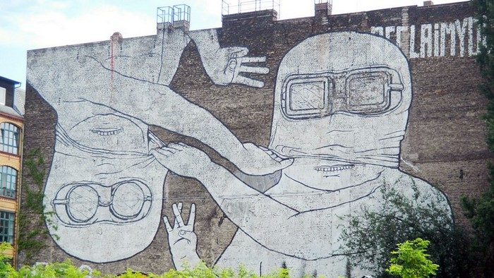 BLUs Figuren demaskieren sich gegenseitig