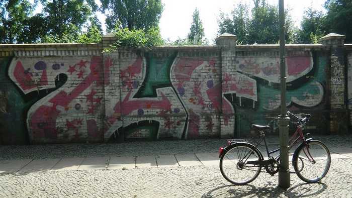 Bombing an der Außenmauer