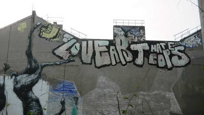 Ein sogenanntes Streichbombing der 1UP Crew