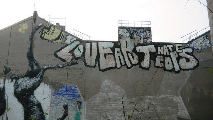 Ein sogenanntes Streichbombing der 1UP Crew