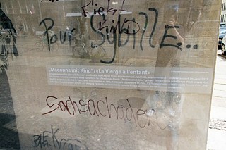 Karl-Liebknecht-Straße, Madonna mit Kind