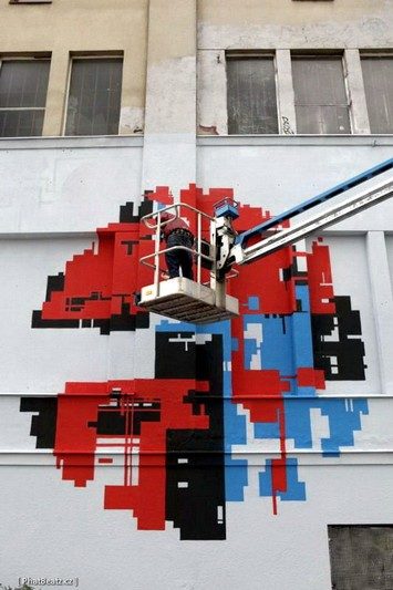 Nahaufnahme des Kunstwerks von Zedz während der Bemalung 