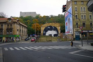 „Hilfe“, Kafkaporträt von Escif 