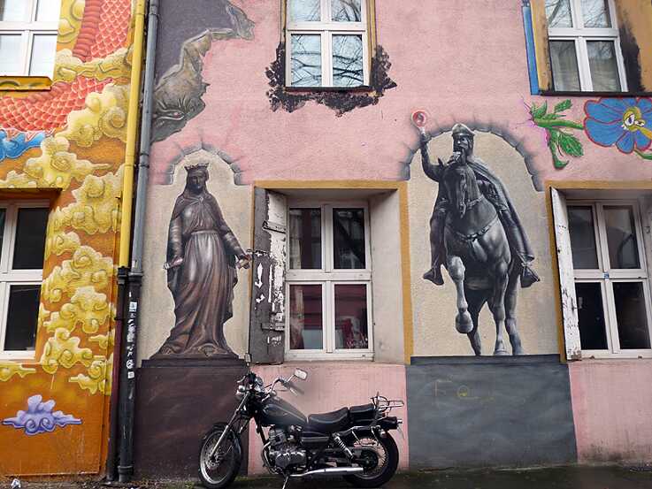 Selbst Madonna sprüht in der „Kiefern“