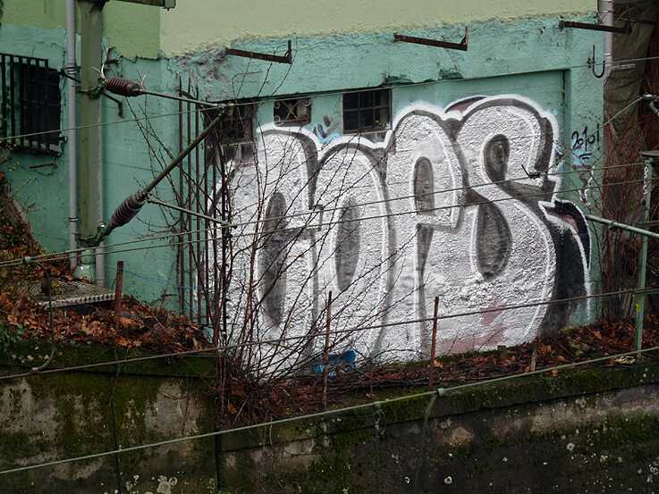Silver Piece“ mit Outlines und Schatten von den Cops